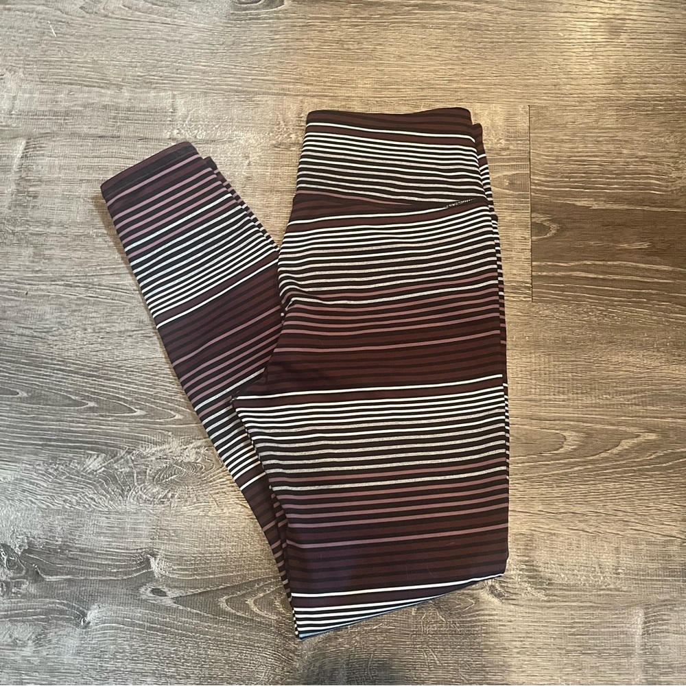 Athleta Medium Chaturanga Stripe Leggings